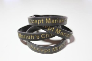 mariahs_challenge_black_bracelet